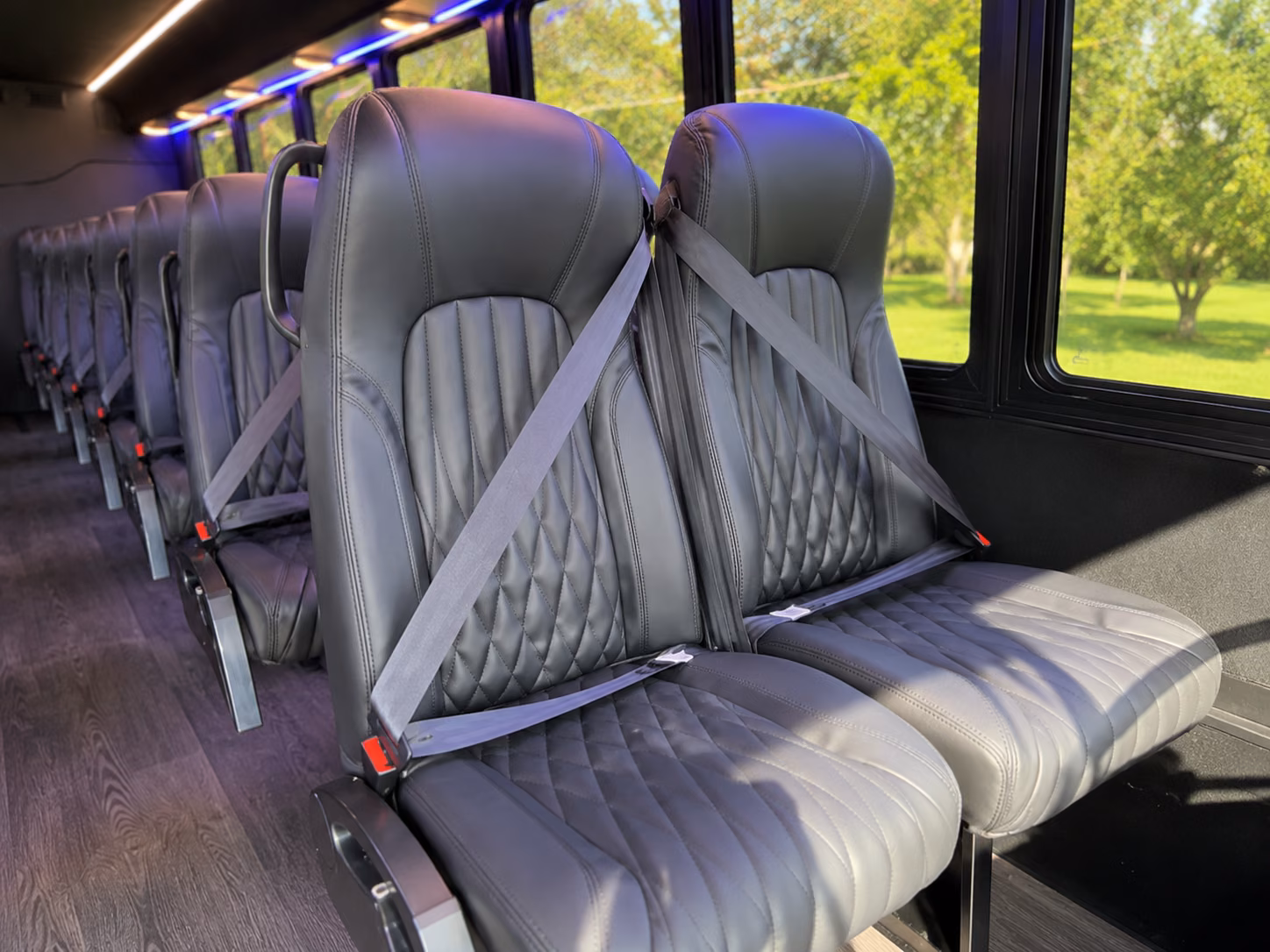 pasadena 15 passenger minibus interior