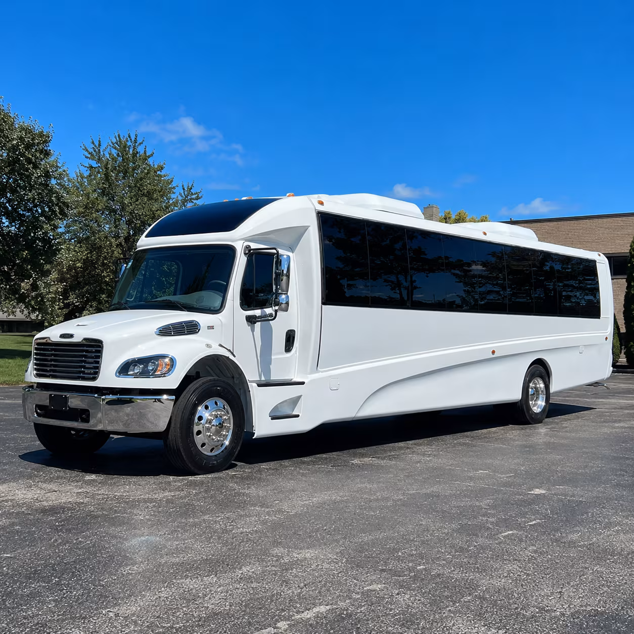 pasadena 20 passenger minibus