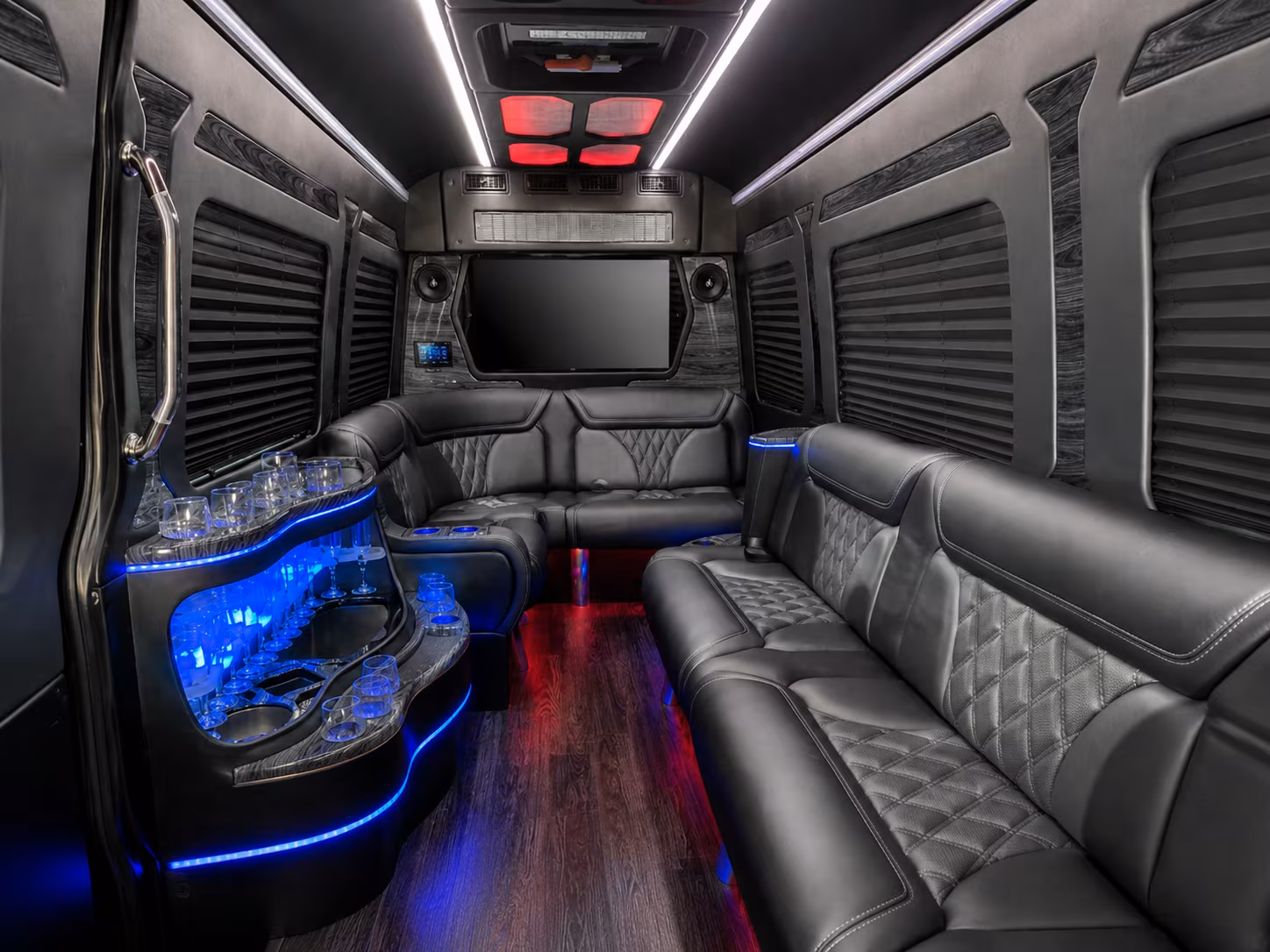 pasadena 30 passenger party bus