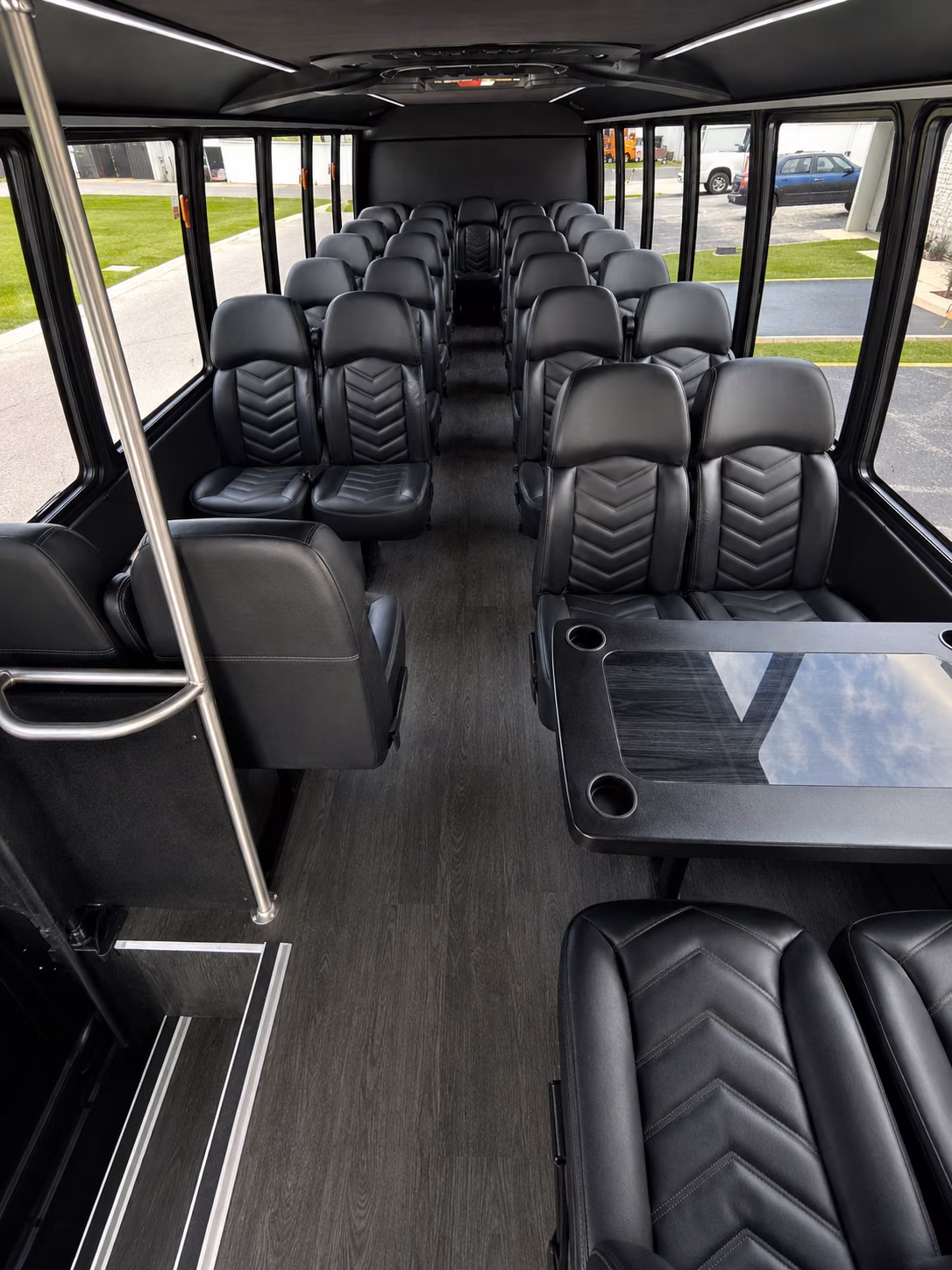 prom night bus rentals from pasadena to houston venues along the gulf freeway