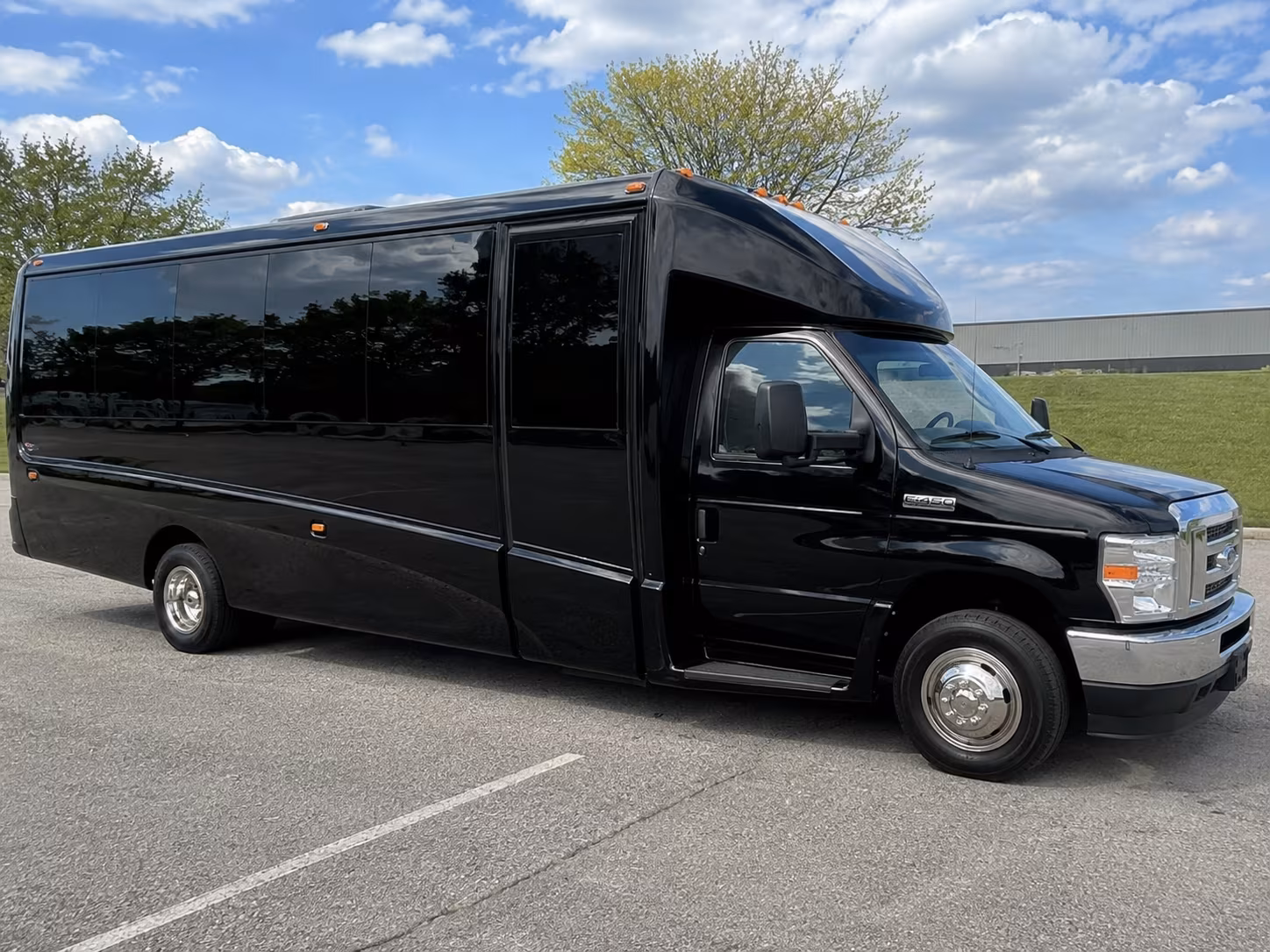 weekly worship shuttle buses for pasadena congregations