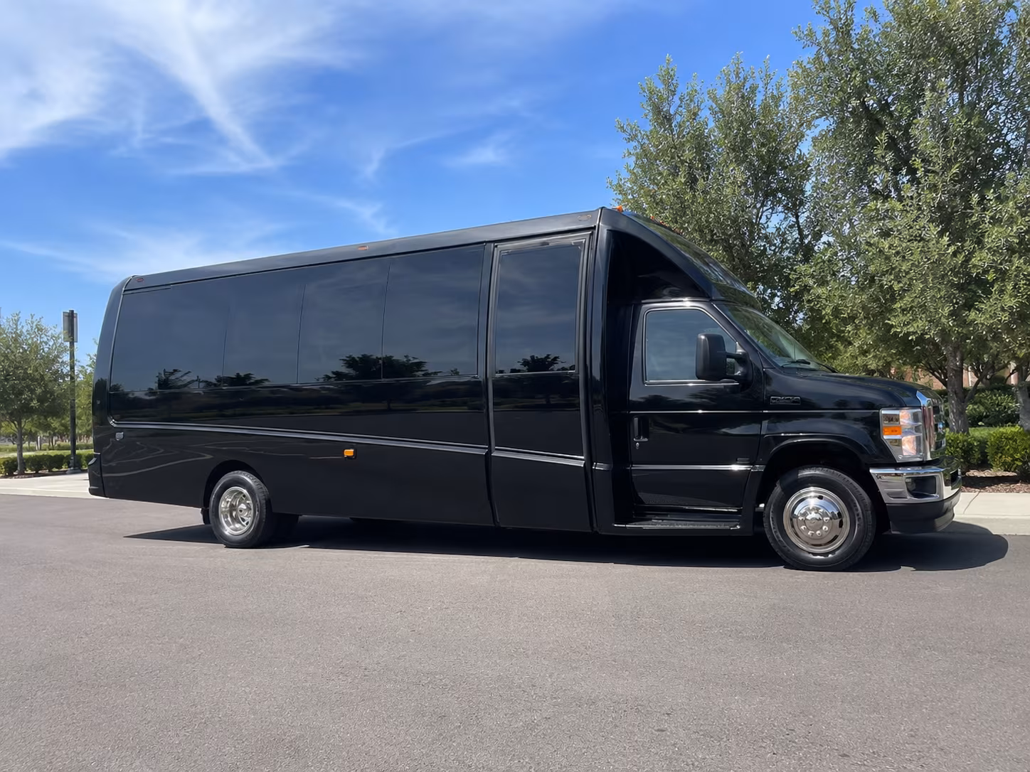 youth group bus rentals for pasadena churches